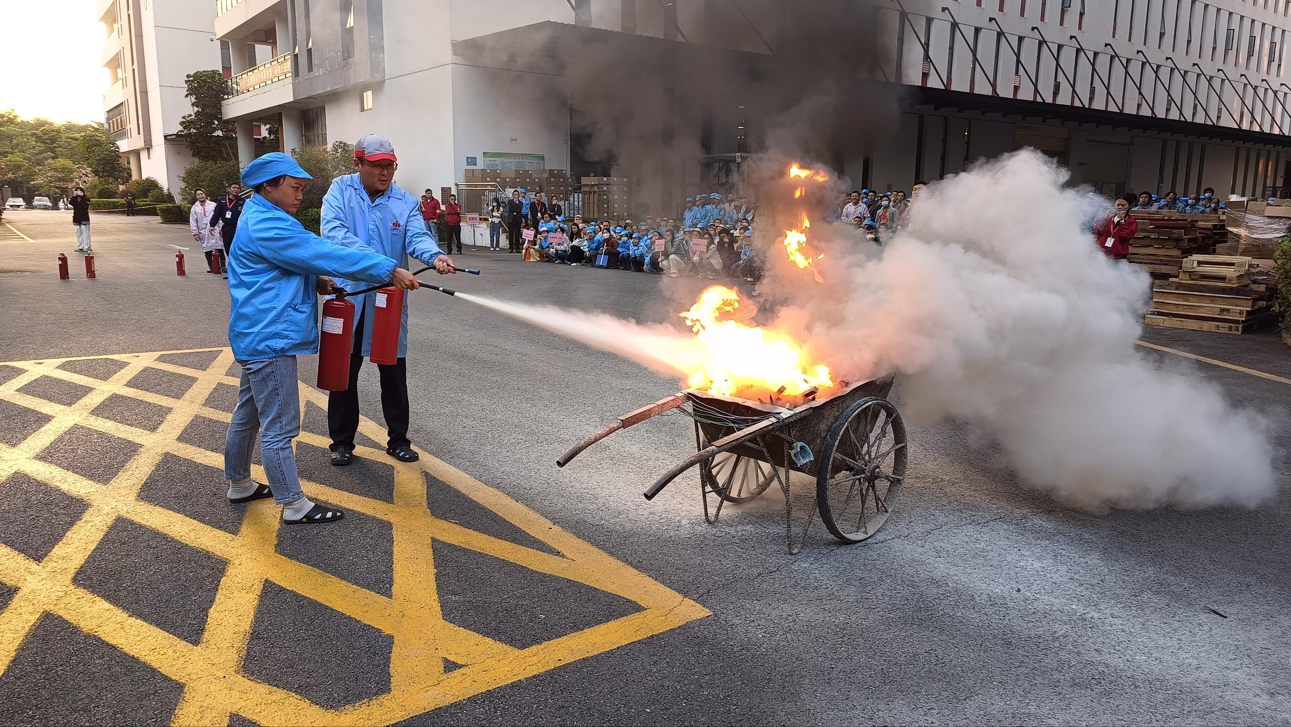 龙岗-灭火.jpg 龙岗-灭火.jpg